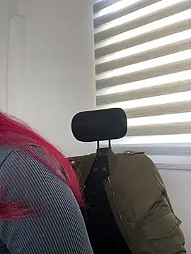 Juliethademon online show from June 24, 2026, 2:59 pm