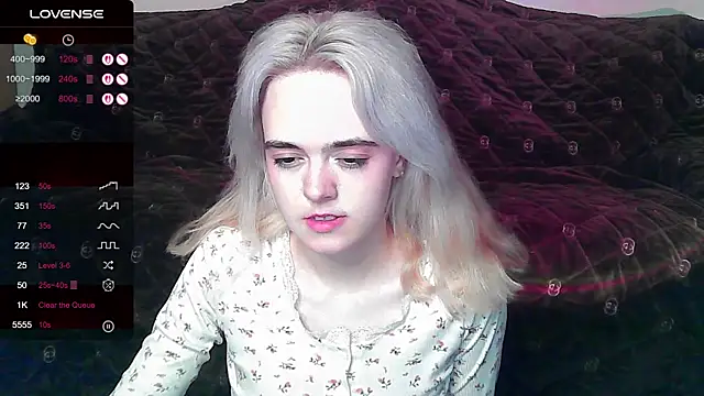 Snapshot of Oxcy_Secret chatting on June 20, 2026, 7:19 pm Oxcy Secret online show from June 20, 2026, 7:19 pm