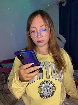 Snapshot of Caamii_ chatting on August 7, 2026, 3:56 am Caamii online show from August 7, 2026, 3:56 am
