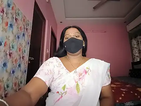 Snapshot of Meenakshy chatting on June 17, 2026, 4:56 am Meenakshy online show from June 17, 2026, 4:56 am