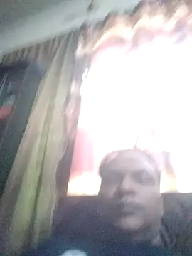 mdron00 online show from June 5, 2026, 6:52 am
