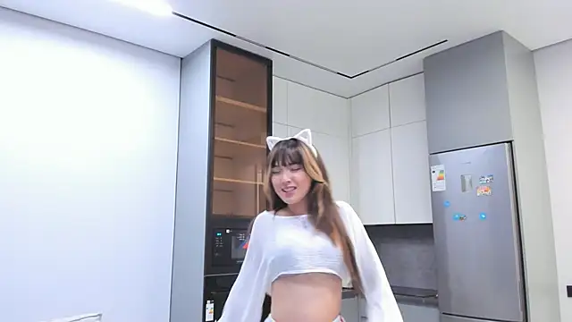 Snapshot of akari_star chatting on June 7, 2026, 12:05 am akari star online show from June 7, 2026, 12:05 am