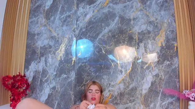 AMMY HONEY online show from July 17, 2026, 8:06 pm