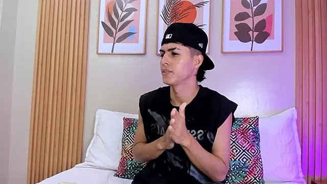 Snapshot of Axel_Mendozaa chatting on July 1, 2026, 7:47 pm Axel Mendozaa online show from July 1, 2026, 7:47 pm
