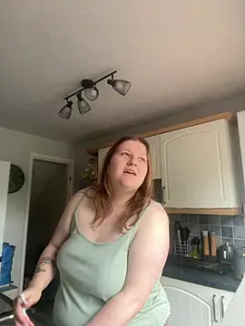 Curvy Vanilla online show from June 6, 2026, 3:39 pm