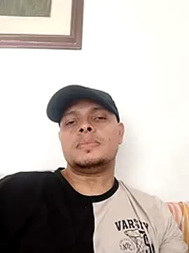 EnzoDesire online show from June 19, 2026, 8:47 pm