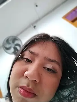Snapshot of Amber_Herrera chatting on July 8, 2026, 1:01 pm Amber Herrera online show from July 8, 2026, 1:01 pm