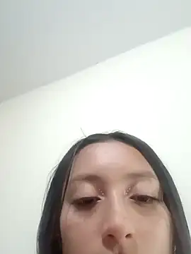MiaSaen online show from July 7, 2026, 6:47 am