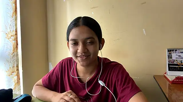 yuna luxy online show from June 10, 2026, 8:04 am