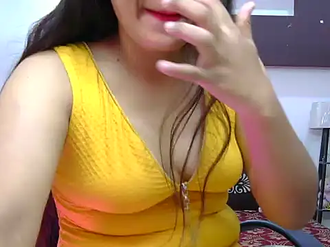 Snapshot of sweety-ritika chatting on July 7, 2026, 8:18 am sweety-ritika online show from July 7, 2026, 8:18 am