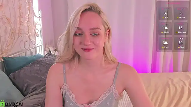 Chloe-Deccer online show from July 26, 2026, 1:01 am