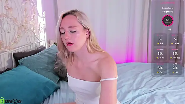Chloe-Deccer online show from August 2, 2026, 2:10 am