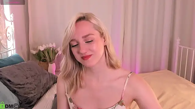 Chloe-Deccer online show from July 20, 2026, 1:13 am
