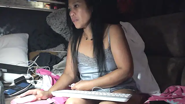 Snapshot of Hornygirltheone chatting on September 10, 2025, 6:45 am Hornygirltheone online show from September 10, 2025, 6:45 am