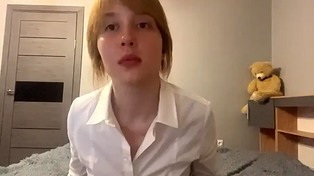 Mowhlntime online show from June 24, 2026, 1:43 pm