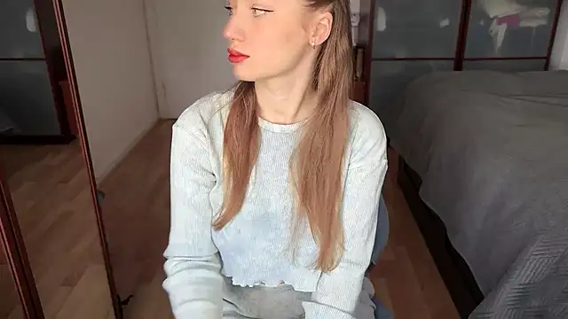 evelene online show from June 23, 2026, 12:36 pm