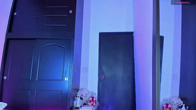 EvaBigBoobs online show from June 7, 2026, 11:21 pm