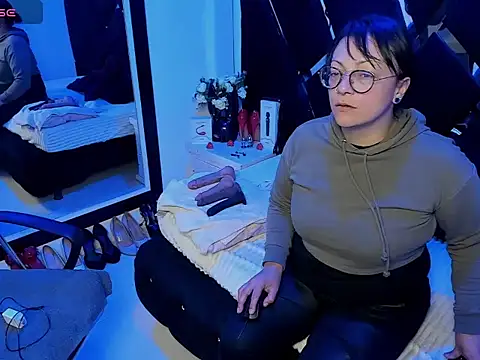 Susana Flame online show from July 22, 2026, 3:41 am