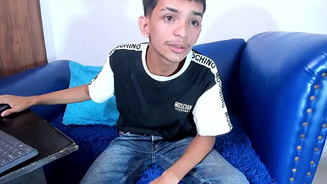 littlecum18 online show from July 23, 2026, 2:14 pm