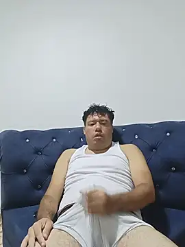 Snapshot of CarlosTrujillo92 chatting on June 9, 2026, 12:33 am CarlosTrujillo92 online show from June 9, 2026, 12:33 am