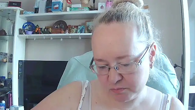 Viola27 online show from July 4, 2026, 9:15 am