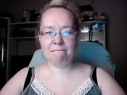 Viola27 online show from June 11, 2026, 4:48 pm