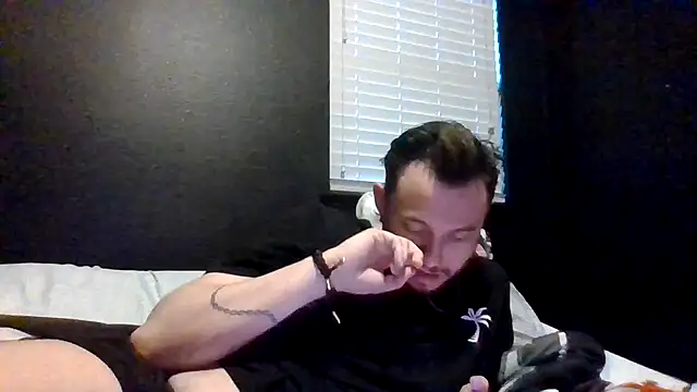 Mikecloudyhawk online show from June 27, 2026, 3:23 am