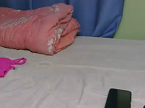 sexxybutty24 online show from June 26, 2026, 7:52 pm