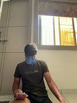 dreamy boy online show from June 9, 2026, 7:42 am