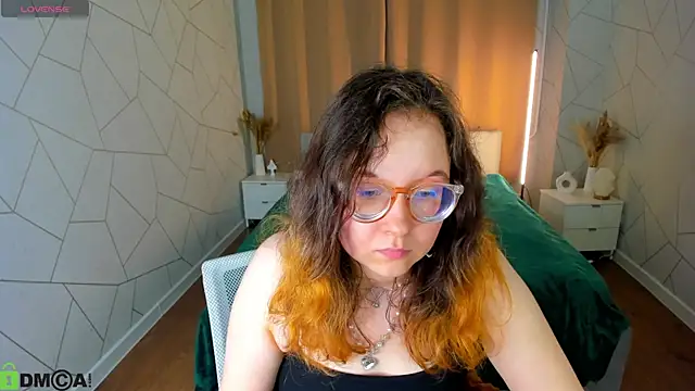 Aleks-casterrr online show from June 13, 2026, 9:24 pm