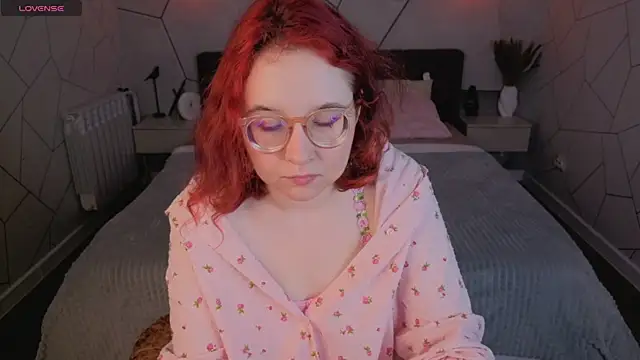 Aleks-casterrr online show from July 8, 2026, 5:24 pm