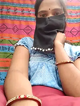 Snapshot of Tanvi-j chatting on July 13, 2026, 5:51 am Tanvi-j online show from July 13, 2026, 5:51 am