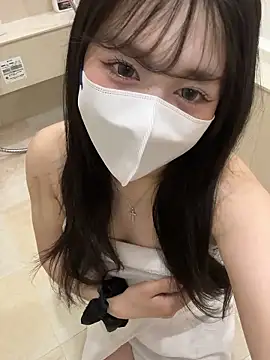 Snapshot of MIKOTO_RR chatting on July 4, 2026, 1:04 pm MIKOTO RR online show from July 4, 2026, 1:04 pm