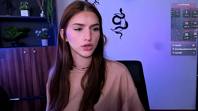 naomi perl online show from July 12, 2026, 1:23 pm