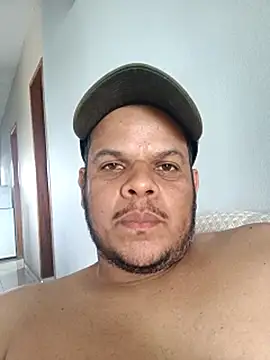 FFelipe000777 online show from July 14, 2026, 4:46 pm
