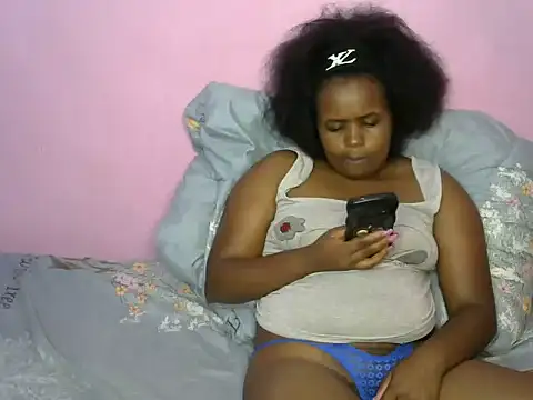 sweetlora1 online show from July 5, 2026, 8:48 pm