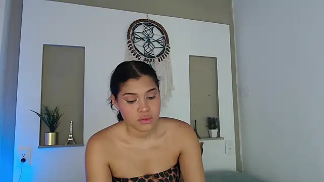 Kitty Desire2 online show from June 15, 2026, 12:49 pm