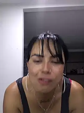 Juanita6908 online show from June 11, 2026, 2:33 am