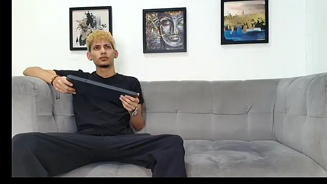 Hot skinny guys online show from June 19, 2026, 7:20 pm