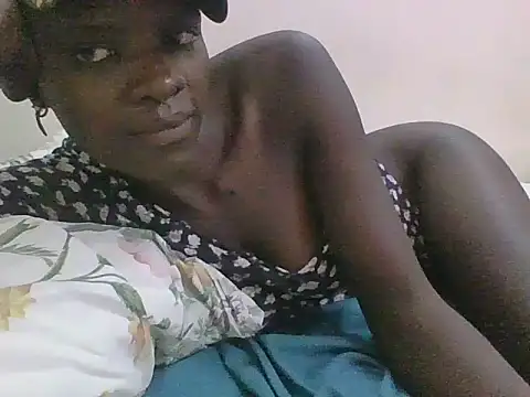 Snapshot of ebonypetite2 chatting on July 13, 2026, 5:56 pm ebonypetite2 online show from July 13, 2026, 5:56 pm