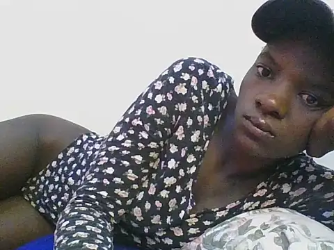 Snapshot of ebonypetite2 chatting on June 30, 2026, 3:28 am ebonypetite2 online show from June 30, 2026, 3:28 am