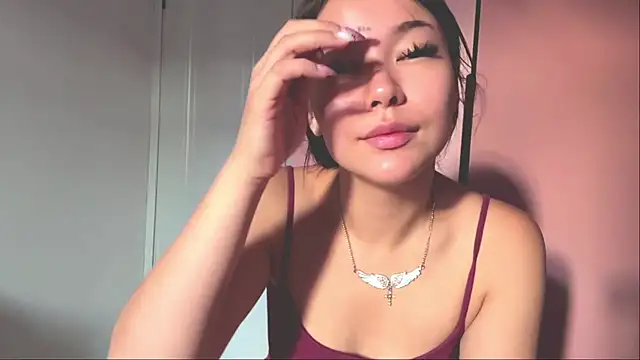 WilliaLinkowski online show from July 30, 2026, 2:05 pm