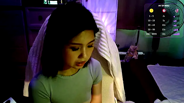 urgrl portia online show from July 21, 2026, 9:21 am