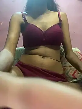 Cute rubii  online show from June 27, 2026, 4:35 pm