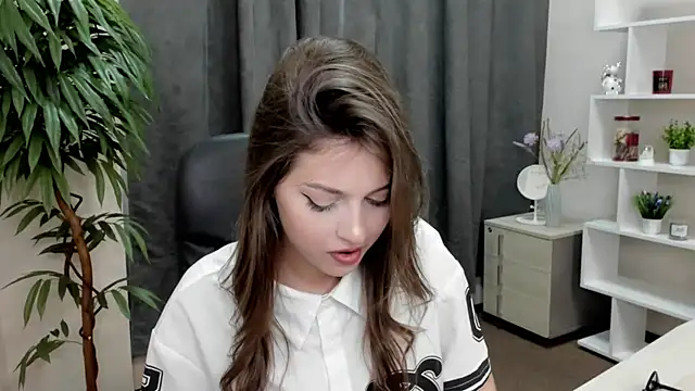 AsiaBohall online show from June 15, 2026, 5:18 am