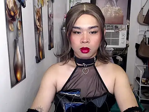 Horny HoneyX online show from July 6, 2026, 9:06 pm