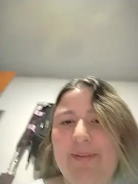 Snapshot of KatBennett chatting on July 19, 2026, 1:58 am KatBennett online show from July 19, 2026, 1:58 am