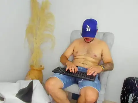 jeann alexx online show from June 21, 2026, 2:28 am