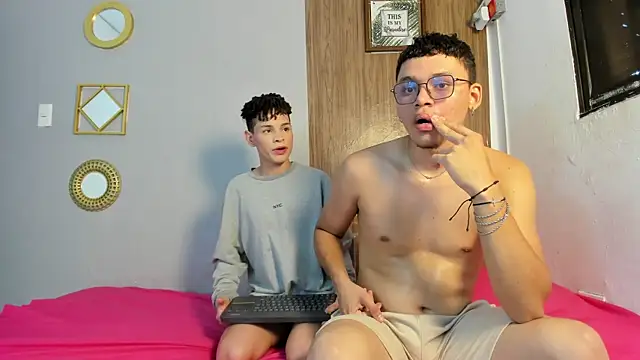 boy hotparty online show from July 25, 2026, 7:09 pm