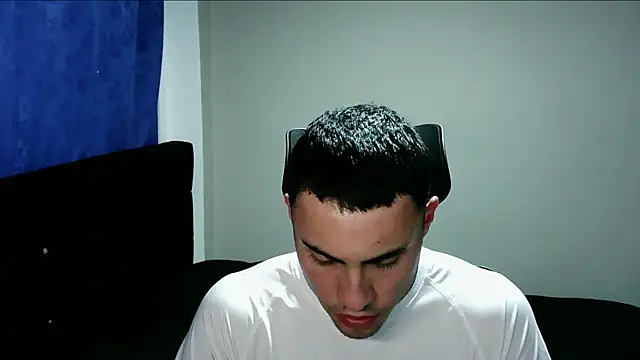 Ethann Valee online show from August 3, 2026, 11:31 pm
